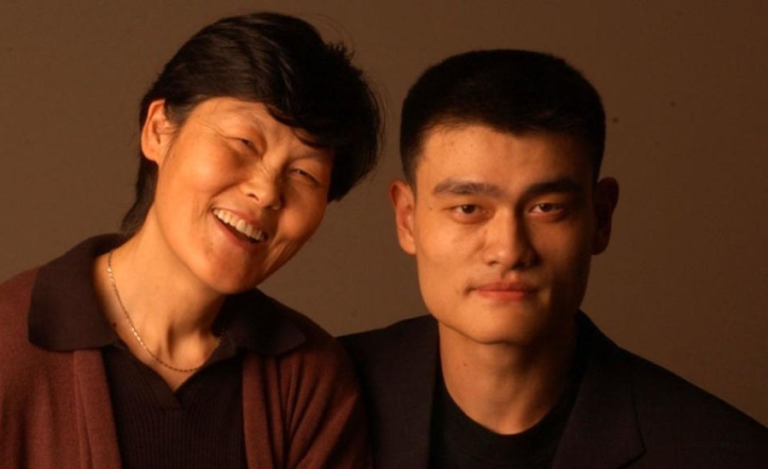 Fang Fengdi: The Quiet Strength Behind Yao Ming’s Success